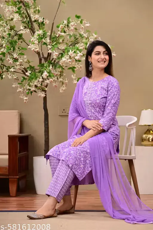 Women Reyon trending printed straight fit Kurti pant dupatta Set, kurta, Plazzo and Dupatta set